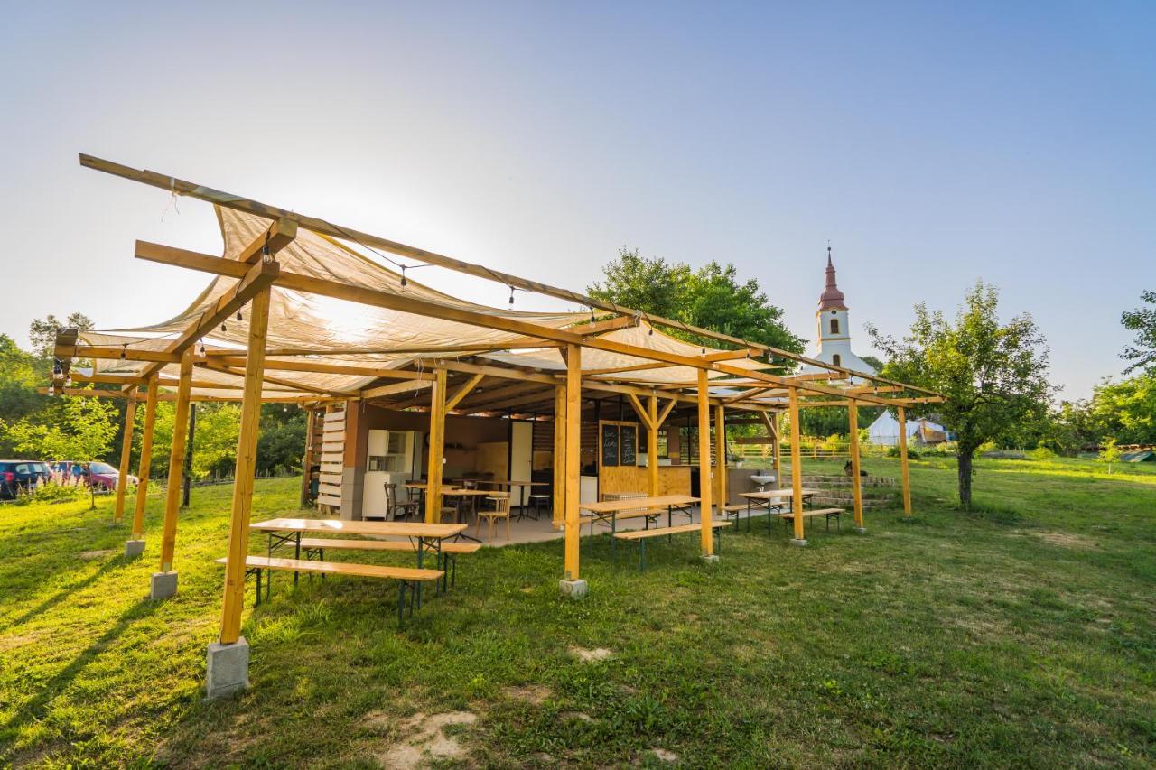 Szellos Ret Camping Balvanyos Ngoại thất bức ảnh